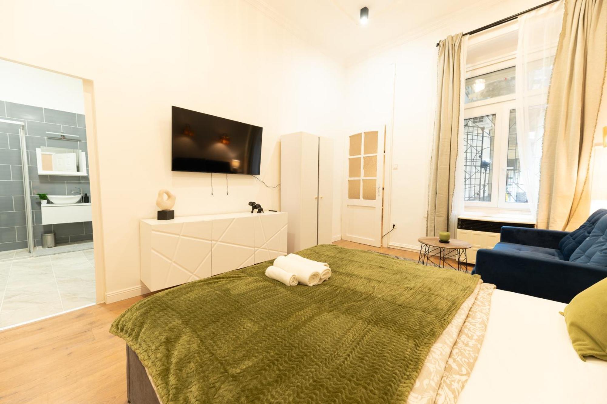 Superior N' Cozy Mozsar 6 In The Heart Of *