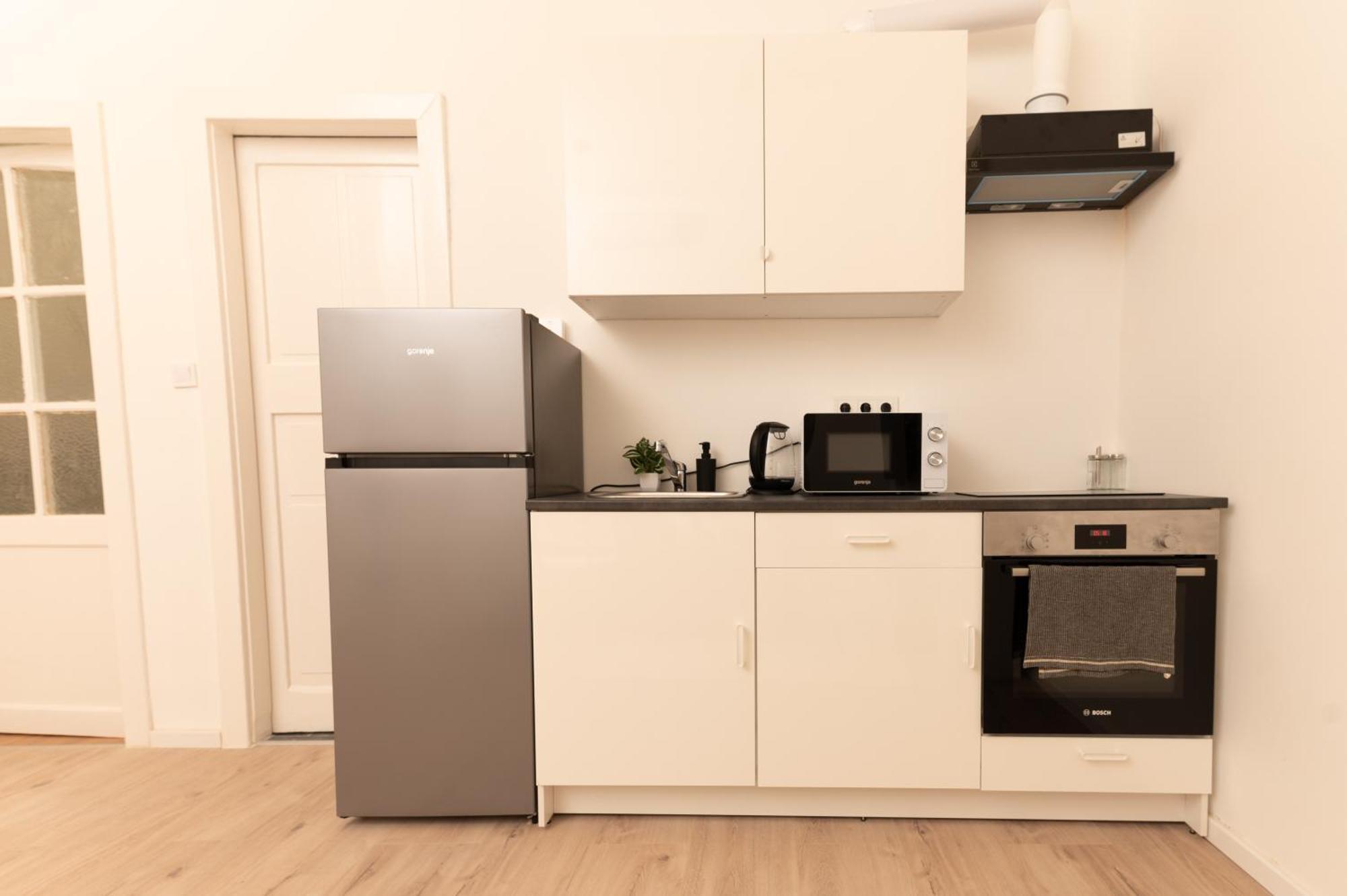 Superior N' Cozy Mozsar 6 In The Heart Of Apartment Budapest