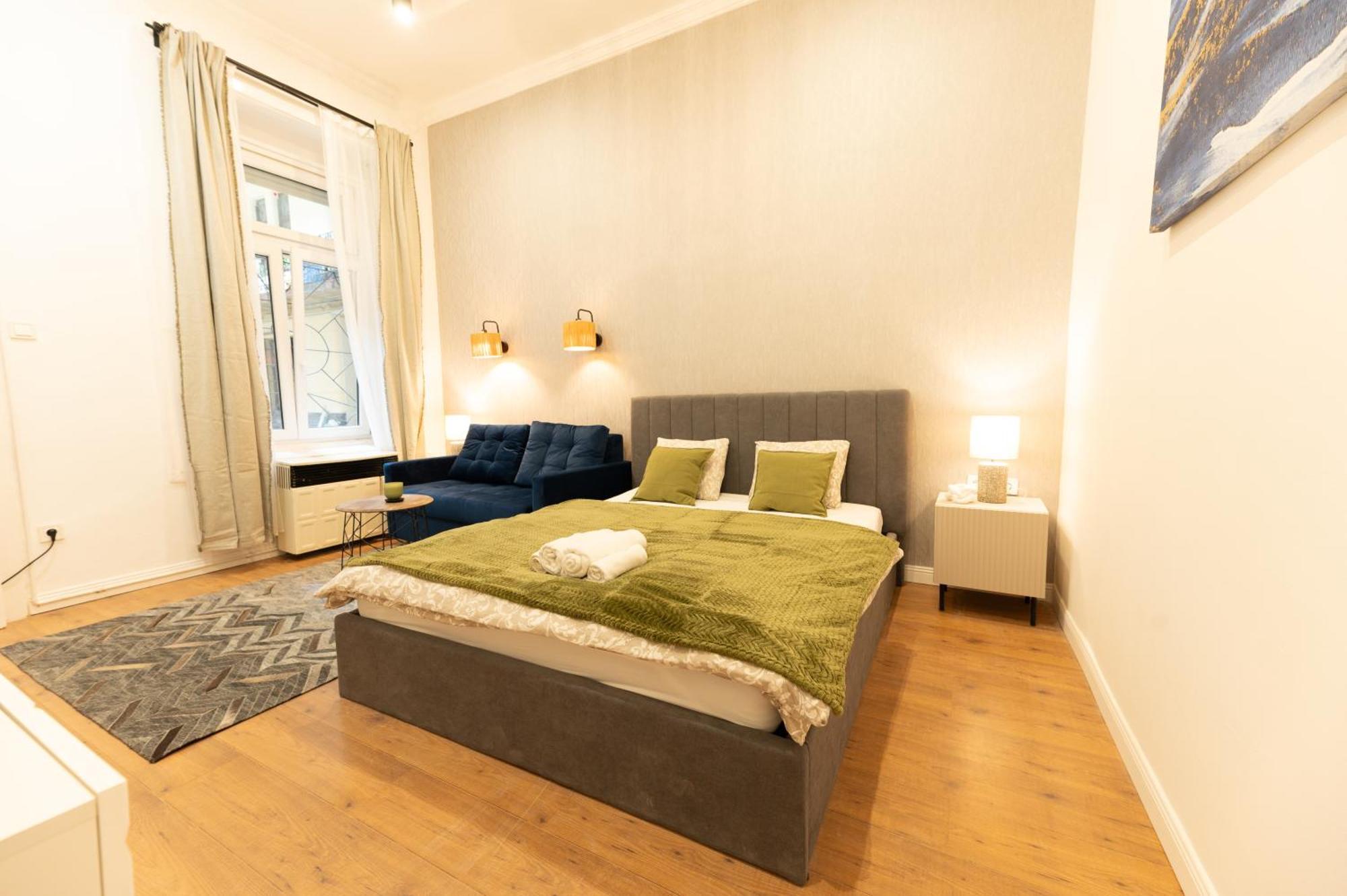 Superior N' Cozy Mozsar 6 In The Heart Of בודפשט
