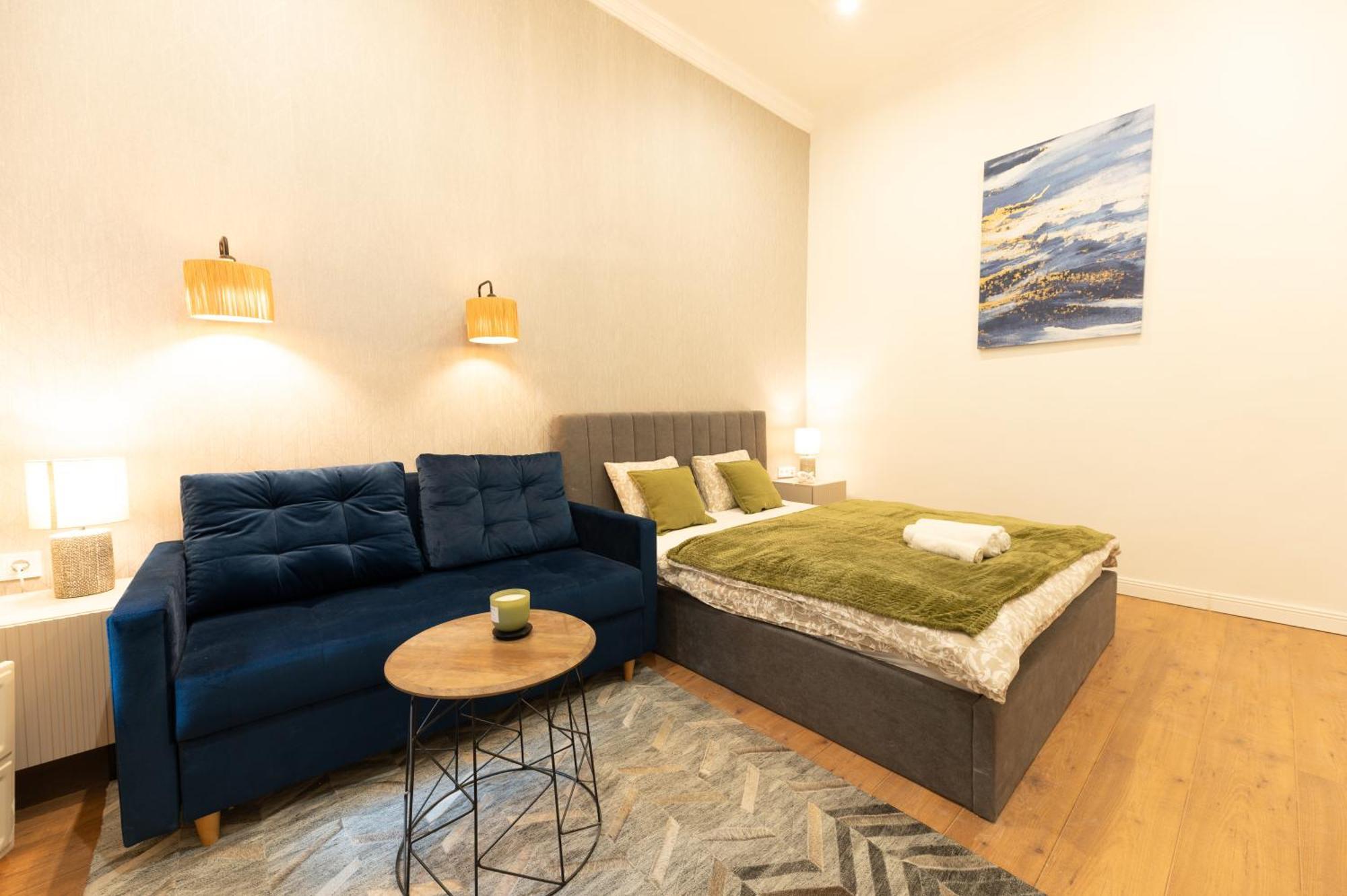 Superior N' Cozy Mozsar 6 In The Heart Of *