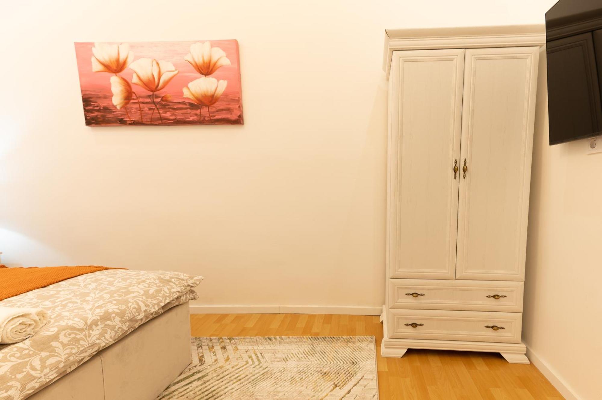 דירה Superior N' Cozy Mozsar 6 In The Heart Of